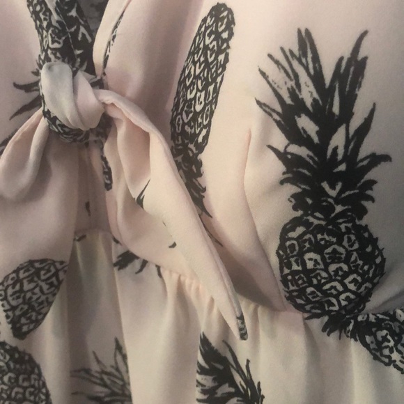 Candie’s Brand: Pineapple Blouse - Picture 3 of 3